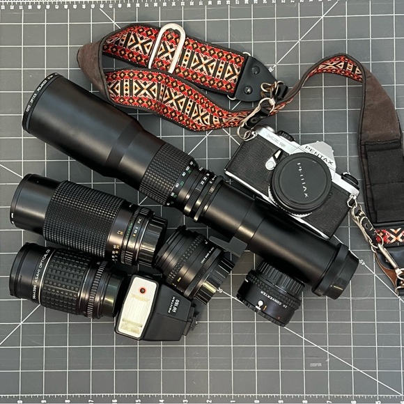 Vintage Pentax ME Super camera and assorted lenses GUC - Picture 2 of 16